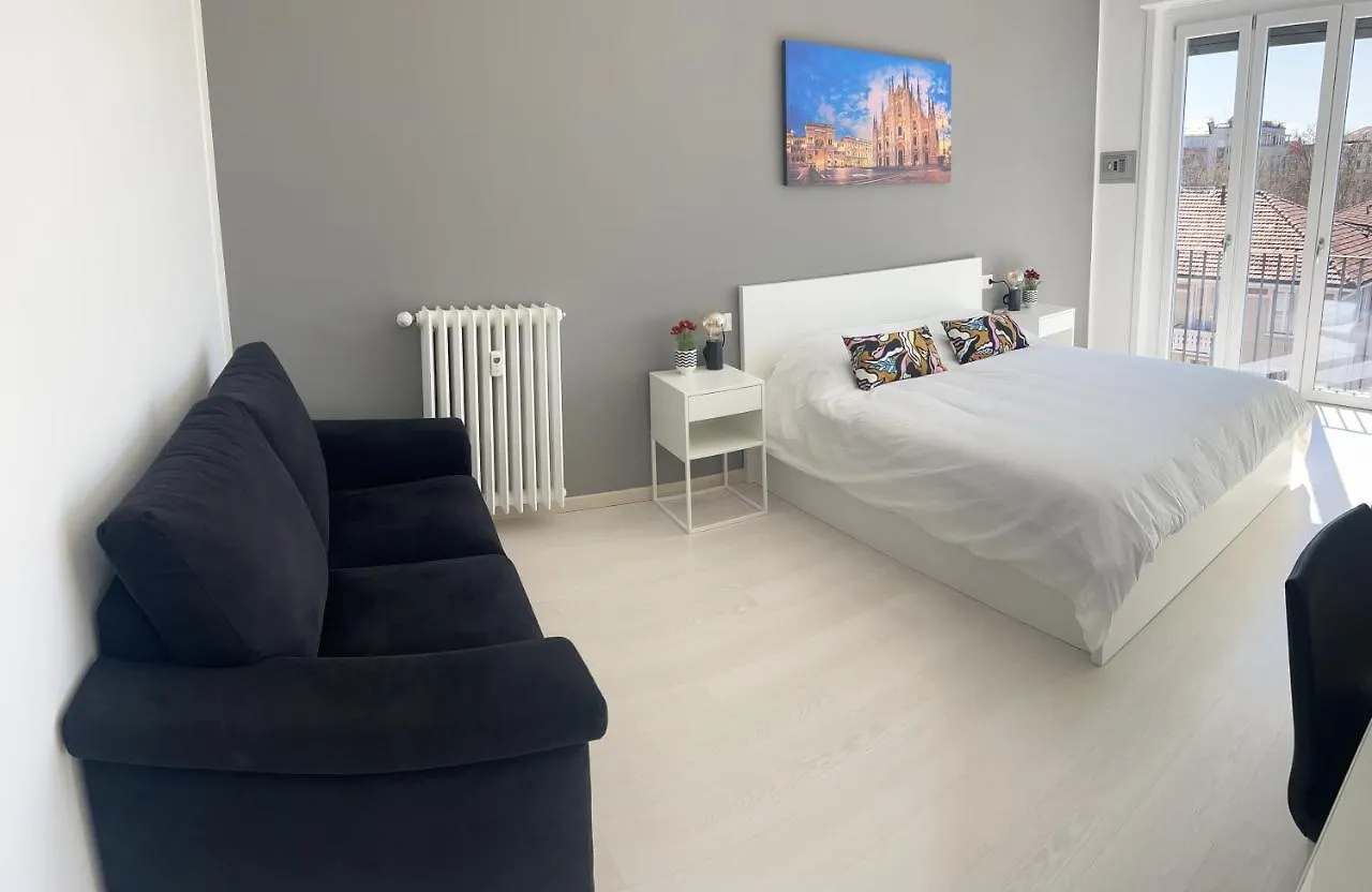 Casa Vacanza Luna Milan Italy